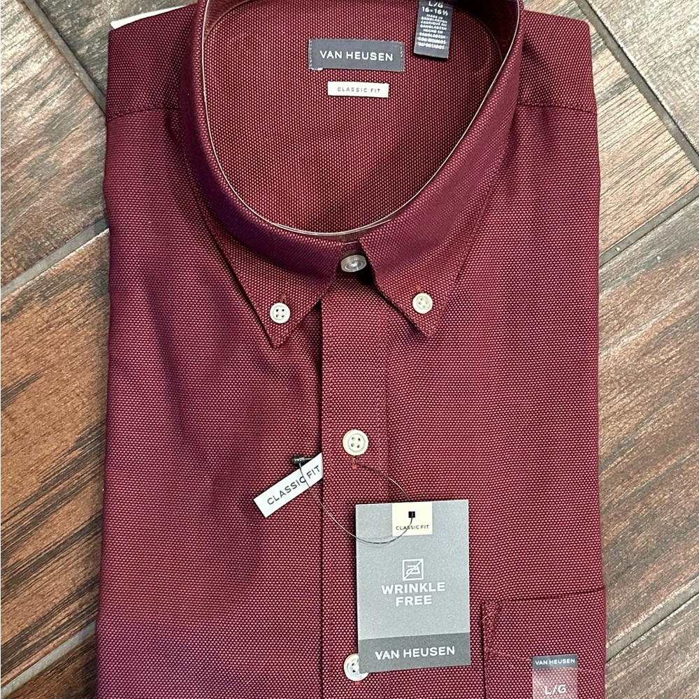 Van Heusen Men's Classic Fit Maroon Short-Sleeve Shirt, Medium, 16-16.5” neck.